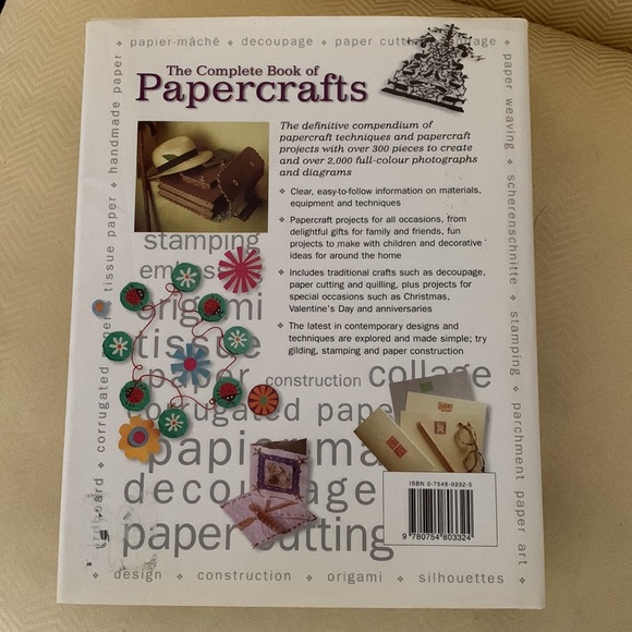 VGUC Papercrafts book. - Picture 9 of 13